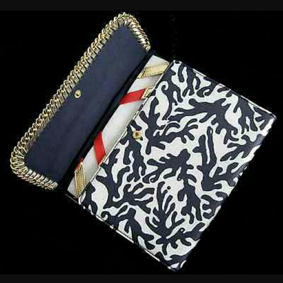 LILLY PULITZER IPAD CASE GOLD CHAIN NAVY TREASURE - Picture 2 of 6